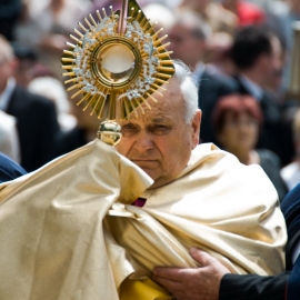 centralne_obchody_boego_ciaa_10_20120211_1329047815