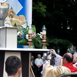 centralne_obchody_boego_ciaa_11_20120211_2034937005