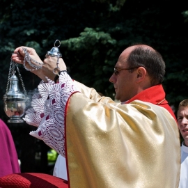 centralne_obchody_boego_ciaa_14_20120211_1919729197