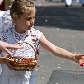 centralne_obchody_boego_ciaa_15_20120211_1795261844