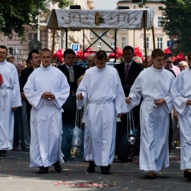 centralne_obchody_boego_ciaa_16_20120211_1382056170