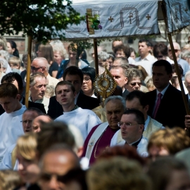 centralne_obchody_boego_ciaa_19_20120211_1544866663