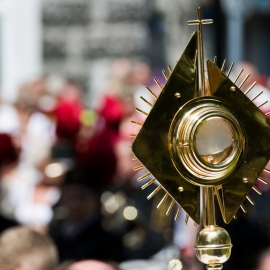 centralne_obchody_boego_ciaa_23_20120211_2048150190