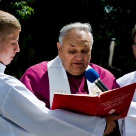 centralne_obchody_boego_ciaa_24_20120211_1907834819