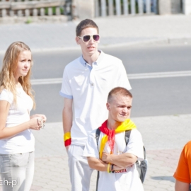 czerwono-ota_20120726_1012460701