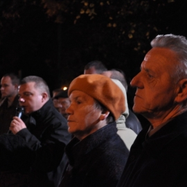 czuwanie_na_skwerze_jana_pawa_ii_20_20120209_2048647328