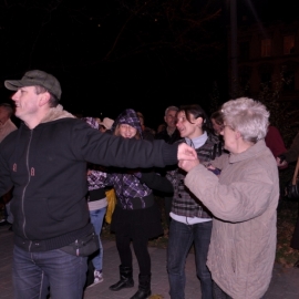 czuwanie_na_skwerze_jana_pawa_ii_21_20120209_1113113508