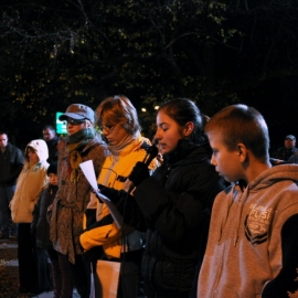 czuwanie_na_skwerze_jana_pawa_ii_31_20120209_1148265248