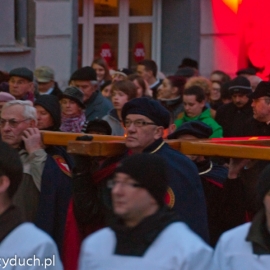 droga_krzyowa_ulicami_miasta_20120330_1184207319