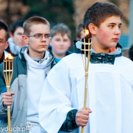 droga_krzyowa_ulicami_miasta_20120330_1322146971