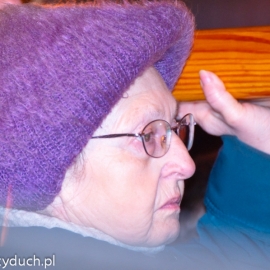 droga_krzyowa_ulicami_miasta_20120330_1655821439