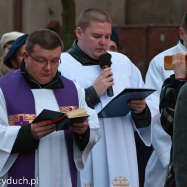 droga_krzyowa_ulicami_miasta_20120330_2057569447