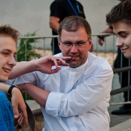 i_festyn_parafialny_124_20120211_1696492147