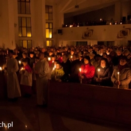 liturgia_wigilii_paschalnej_20130402_1083280065