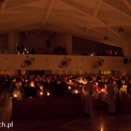 liturgia_wigilii_paschalnej_20130402_1918445714