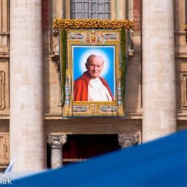 pielgrzymka_na_beatyfikacj_jana_pawa_ii_103_20120210_1821081187