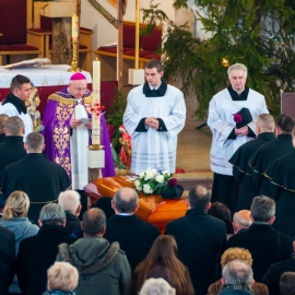 pogrzeb_ks_praata_franciszka_resiaka_20140101_1086177579 pogrzeb_ks_praata_franciszka_resiaka_20140101_1086177579