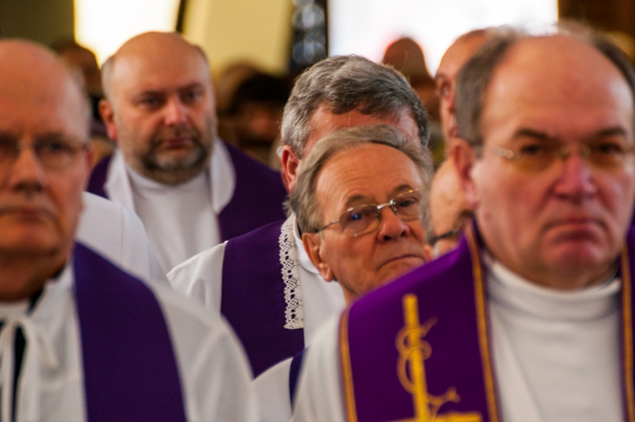 pogrzeb_ks_praata_franciszka_resiaka_20140101_1348831623