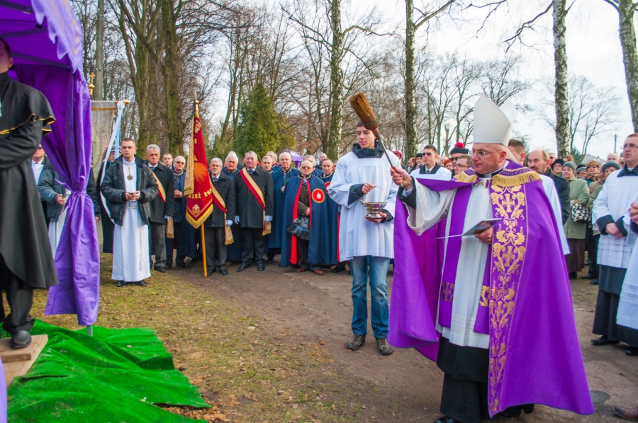 pogrzeb_ks_praata_franciszka_resiaka_20140101_1575994615