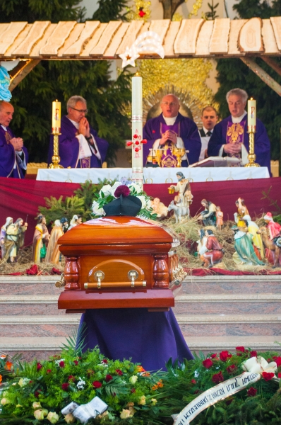 pogrzeb_ks_praata_franciszka_resiaka_20140101_1802973631