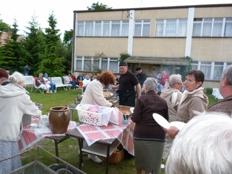 seniorzy_nad_morzem_20120627_1150441886