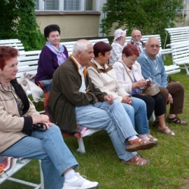 seniorzy_nad_morzem_20120627_1669588426