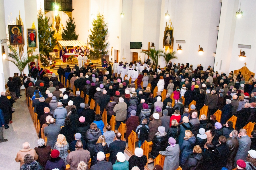 uroczystoci_aobne_20140101_1924860051