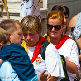 Wejście czerwono-żółtej na Jasną Górę (08 2011)