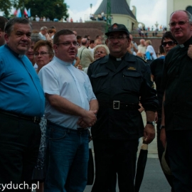 wejcie_grupy_czerwono-otej_na_jasn_1_20120215_1796741442