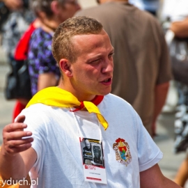 wejcie_grupy_czerwono-otej_na_jasn_22_20120215_1788103526