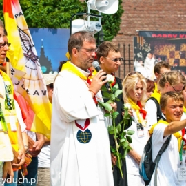 wejcie_grupy_czerwono-otej_na_jasn_6_20120215_1409378611