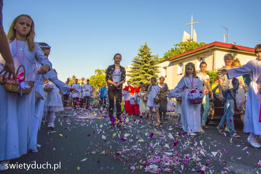 oktawa_boego_ciaa_20150612_1040445183
