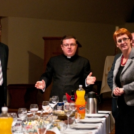 zakoczenie_remontu_schodow_7_20120215_1262509754